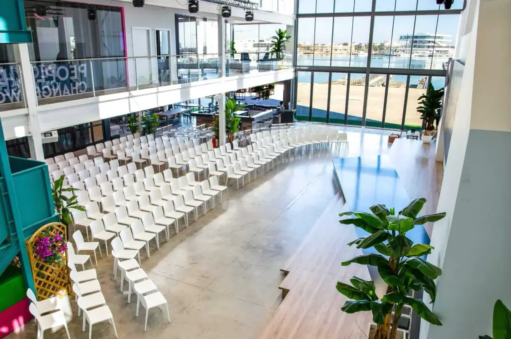 Por qué elegir Valencia como destino MICE para eventos corporativos