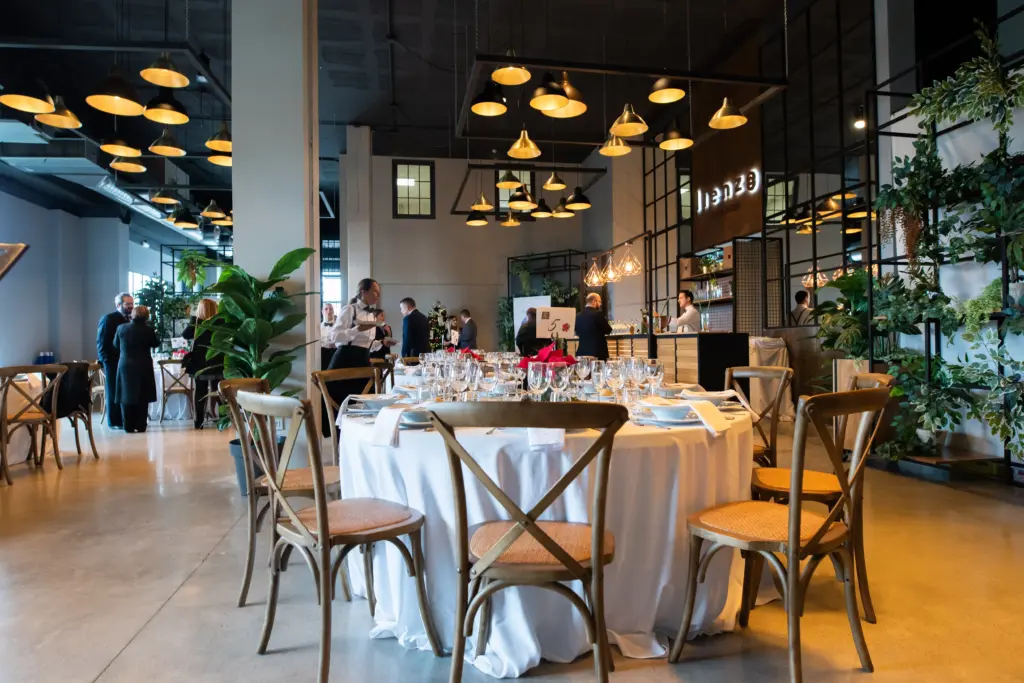 Checklist definitiva para organizar una cena navideña sin estrés (y con resultados)