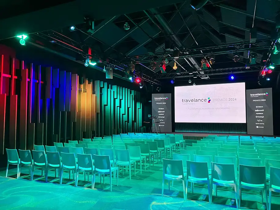 Los mejores espacios para eventos corporativos en Madrid: guía 2026 Espacio corporativo de gran capacidad en Madrid