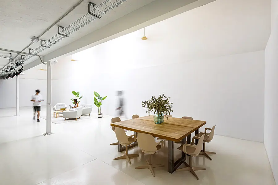 Dónde hacer un lanzamiento de producto en Madrid: 8 espacios que funcionan Espacio diáfano para eventos de presentaciones en Madrid